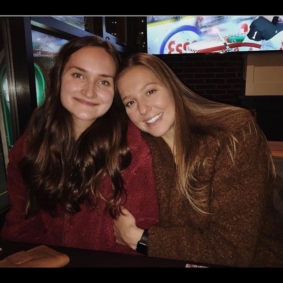 SOLD - Aritzia red teddy bear jacket - Picture 6 of 6